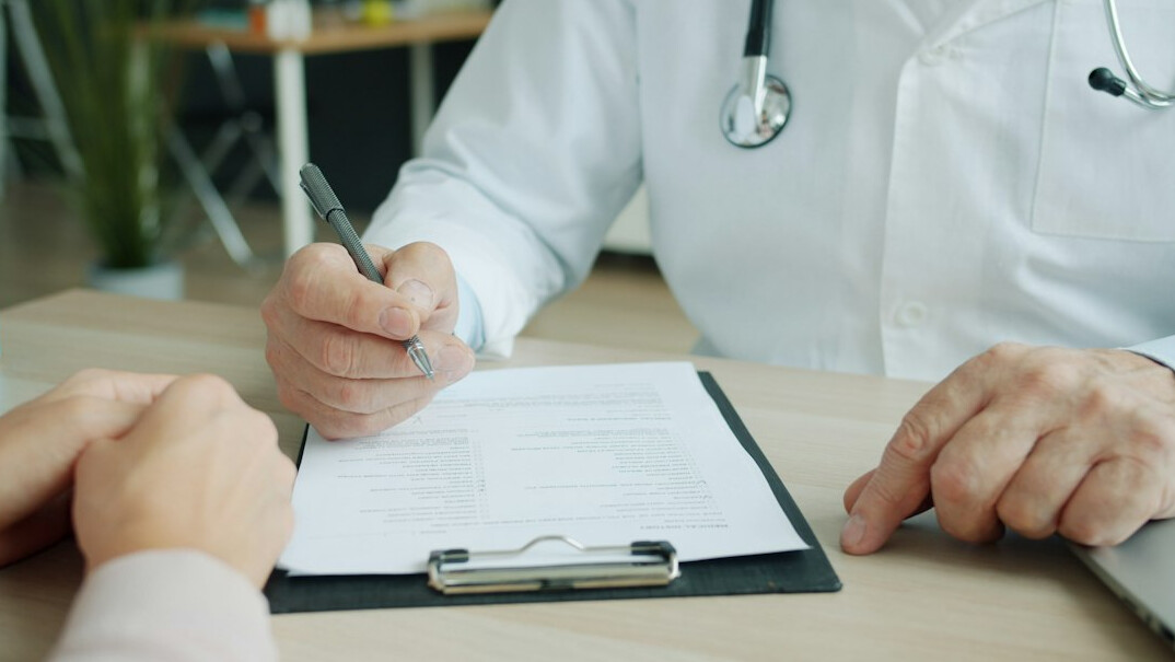 doctor consulting patient